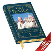 Pope Francis A Photographic Portrait Of The Peoples Pope 3136 LQ
