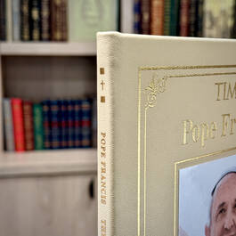 6521 pope francis the people's pope time spine