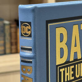 3902 batman the ultimate guide matthew manning hubbed spine