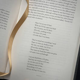 2678131 the war of words molly cuptill manning  satin ribbon6