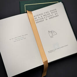 3903 winnie the pooh a.a milne title page