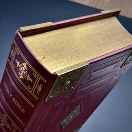 3962 the king james bible gilded pages