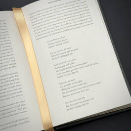 2678131 the war of words molly cuptill manning  satin ribbon4