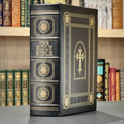 0251 rembrandt family bible rembrandt front cover